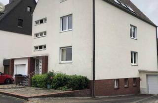 Wohnung mieten in Roonstr., 51373 Wiesdorf, Stilvolle, vollständig renovierte 2-Zimmer-Dachgeschosswohnung in Leverkusen