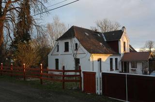 Haus kaufen in 23974 Neuburg, Rohdiamant sucht Edelsteinschleifer oder Resthof in fast Alleinlage