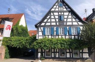 Haus kaufen in Luitpoldstraße 98, 76770 Hatzenbühl, Repräsentatives Fachwerkhaus mit 9 Zimmern in Hatzenbühl