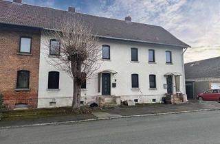 Einfamilienhaus kaufen in 31185 Söhlde, Söhlde-Steinbrück: Einfamilienhaus mit Einliegerwohnung, Keller und Carport