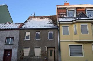 Reihenhaus kaufen in 14913 Jüterbog, Renovierungsobjekt in Jüterbog – Reihenhaus mit Substanz