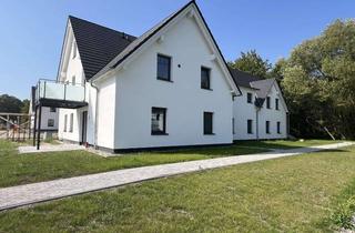Haus kaufen in Rügen Resort 17, 18586 Middelhagen, Ferienhaus mit 8 WE direkt am Meer