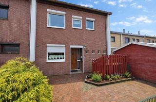 Reihenhaus kaufen in 28259 Mittelshuchting, Renovierungsbedürftiges Reihenhaus in Huchting