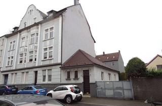 Anlageobjekt in 45964 Gladbeck, 8-Familienhaus mit freier 120qm WE, weiteres Einfamilienhaus möglich, 9 Garagen, in ruhiger Lage