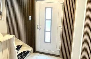 Anlageobjekt in 78713 Schramberg, Attraktives Dreifamilienhaus mit großem Grundstück & Ausbaupotenzial in Schramberg