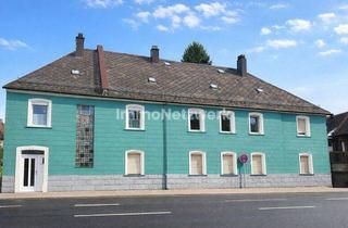 Mehrfamilienhaus kaufen in 95632 Wunsiedel, **Mehrfamilienhaus mit Perspektive – Attraktive Kapitalanlage in Wunsiedel**