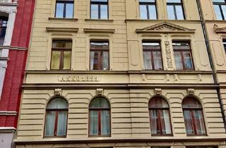 Wohnung kaufen in 50668 Altstadt-Nord, Hochwertig sanierte 2-Zimmer-Altbauwohnung in Bestlage - bezugsfrei & mit Balkon