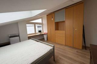 Wohnung mieten in Brucknerstr. 22, 71032 Böblingen, Helle 2-Zimmer Wohnung mit Balkon in Böblingen