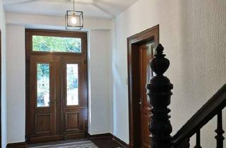 Wohnung mieten in Rahmedestr. 155, 58762 Altena, Hereinspaziert: 2 Zi.-WHG + 1 Zi.; mit schicker Einbauküche; teilweise Stuckdecken; Glasfaser