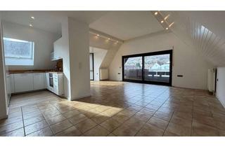 Wohnung mieten in 65719 Hofheim am Taunus, Schöne teilsanierte 3-Zimmer-Wohnung! In S-Bahn Nähe.