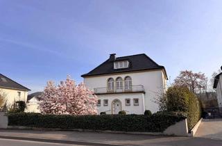Villa kaufen in 53474 Bad Neuenahr-Ahrweiler, Jugendstilvilla mit viel Potential- ideal auch zum Wohnen und Arbeiten !