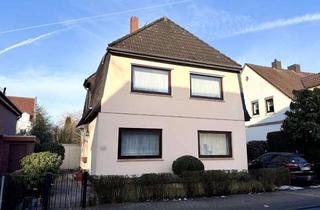 Haus kaufen in 28755 Fähr-Lobbendorf, Solides Ein- bis Zweifamilienhaus mit Altbaucharme in zentraler Lage von Bremen-Fähr-Lobbendorf
