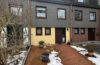 Haus kaufen in 28357 Lehesterdeich, 5-Zimmer Reihenmittelhaus mit Garage in Bremen-Lehesterdeich