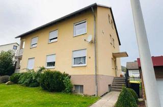 Haus kaufen in 34289 Zierenberg, Dreifamilienhaus mit Garagen in Zierenberg