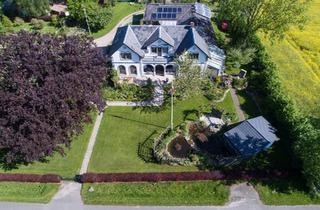 Villa kaufen in 24986 Mittelangeln, Mittelangeln - Stilvolles, laufend unterhaltenes Landhaus mit Loftwohnung