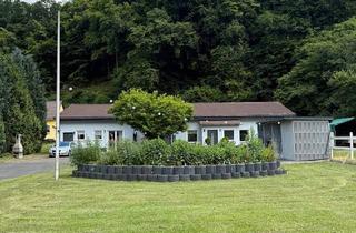 Haus kaufen in 34298 Helsa, Helsa - Provisionsfrei! Haus mit 2 Wohnungen und erschlossenem Baugrund!