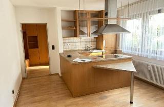 Wohnung kaufen in 70180 Stuttgart, Stuttgart - Helle 1,5 - Zimmer Wohnung mit Tiefgaragenstellplatz