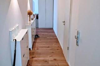 Wohnung kaufen in 42697 Solingen, Solingen - Geräumige 4-Zimmer Wohnung mit Aufzug in Solingen