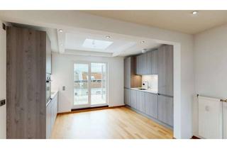 Wohnung kaufen in Prenzlauer Berg, 10437 Prenzlauer Berg, Exklusives Dachgeschossdomizil am Helmholtzplatz