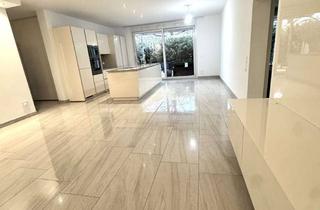 Wohnung kaufen in 71065 Sindelfingen, Luxuriöses Wohnen mit Garten und Stellplatz