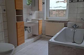 Wohnung mieten in Hauptstraße 27, 08141 Reinsdorf, Attraktive 3-Zimmer Wohnung im EG in Reinsdorf OT Vielau (EG)