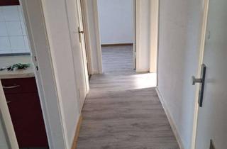 Wohnung mieten in Hans-Böckler-Allee 49, 24536 Einfeld, Helle und moderne 2,5 Zimmerwohnung in Neumünster - Einfeld