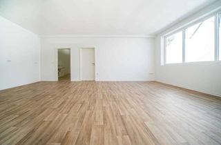 Lofts mieten in 86165 Lechhausen, Großzügig geschnittene 2-Zimmer-Wohnung mit modernem Loft-Charakter