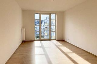 Wohnung mieten in Tannenstraße 21, 09113 Schloßchemnitz, Helle 2-Raumwohnung mit Balkon und Einbauküche in Schloßchemnitz zur Miete!