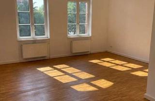 Wohnung mieten in 14469 Nauener Vorstadt, Exklusive 1-Zimmer-Wohnung mit Parkett, separater Küche inkl. Einbauküche