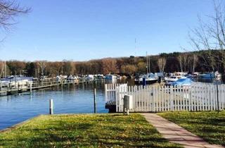 Wohnung mieten in Am Pichelssee 37, 13595 Spandau, Wohnen wie im Haus am See – exklusive Maisonette auf Seegrundstück am Pichelssee