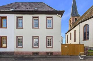 Doppelhaushälfte kaufen in 67377 Gommersheim, Doppelhaushälfte mit Nebengebäude, Scheune & großem Garten – Viel Platz für Ihre Wohnideen!