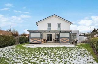 Haus kaufen in 97225 Zellingen, Zellingen: Niedrigenergiehaus 40Plus aus 2021 sucht neue Familie! Einziehen, Wohlfühlen, Fertig!