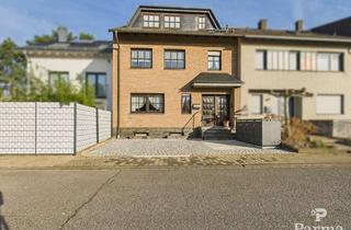 Haus kaufen in 52372 Kreuzau, geräumiges Zweifamilienhaus in ruhiger und gefragter Lage von Kreuzau