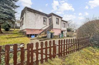 Einfamilienhaus kaufen in 06258 Schkopau, Einfamilienhaus mit großem Grundstück und viel Gestaltungsspielraum in Ermlitz-Schkopau