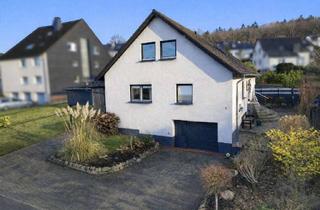 Einfamilienhaus kaufen in 59823 Arnsberg, / Einfamilienhaus mit Ausbaureserve in familienfreundlicher Umgebung