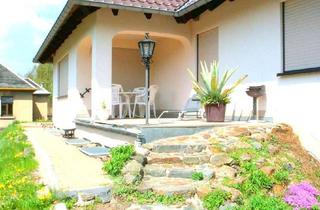 Haus kaufen in 08248 Klingenthal, Schnäppchen nach Rohrbruch - gemütliches Zweifamilienhaus mit Fernblick in Klingenthal