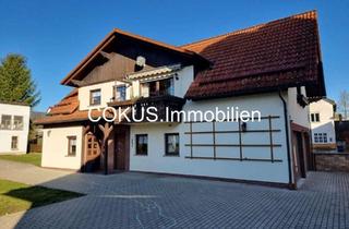 Einfamilienhaus kaufen in 98574 Schmalkalden, Familienensemble mit Perspektive - saniertes Einfamilienhaus, Hinterhaus, Doppelgarage & großer