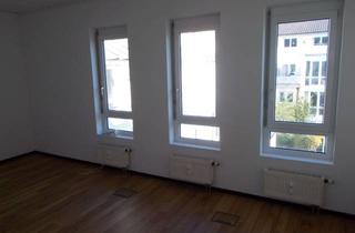 Büro zu mieten in 79539 Lörrach, Heller Büroraum mit Gemeinschaftsküche