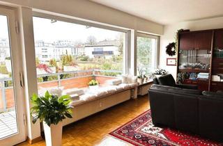 Wohnung kaufen in 66119 Saarbrücken, Großzügige Wohnung mit Balkon und Garage an der Hohen Wacht