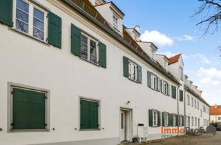 Wohnung kaufen in 86391 Stadtbergen, Stilvolle 3-ZKB im denkmalgeschützten Bräuhaus – Altbaucharme trifft Moderne