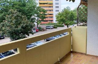 Wohnung kaufen in 76149 Neureut, Gepflegte 4-Zimmer Wohnung mit Balkon und Garage in Karlsruhe (vermietet)