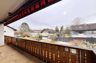 Wohnung kaufen in 79777 Ühlingen-Birkendorf, Großes Wohnzimmer, großer Balkon, Garage, nur 3 Wohneinheiten