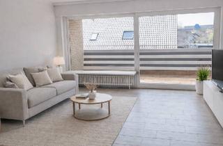 Wohnung kaufen in 33790 Halle, Helle 4-Zimmer-Wohnung mit eigenem Garten in gepflegtem Dreiparteienhaus – Halle (Westfalen)