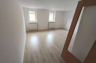 Wohnung mieten in Freybergstr. 25, 07955 Auma, Helle 3-Raum-Wohnung im Zentrum von Auma und Stellplatz-Möglichkeit
