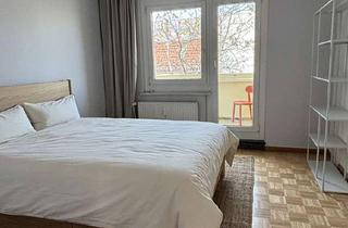 Wohnung mieten in Torstraße 221, 10115 Mitte, Mitte: Fully equipped 3-bedroom shared apartment for young professionals