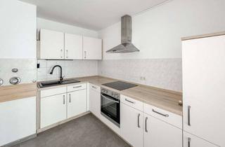 Wohnung mieten in Dr.-Wilhelm-Külz-Str. 42, 08223 Falkenstein, sonnige 2-Zimmer Wohnung mit Balkon und Einbauküche, Fahrstuhl im Haus