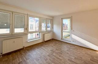 Wohnung mieten in Dr.-Wilhelm-Külz-Str. 42, 08223 Falkenstein, sonnige 2-Zimmer Wohnung mit Balkon, Fahrstuhl im Haus