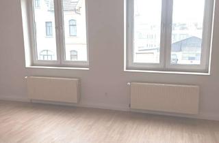 Wohnung mieten in 53773 Hennef, Frisch sanierte 2 Zimmerwohnung im 2. OG / Dachgeschoss ab 15.03.2026 zu vermieten