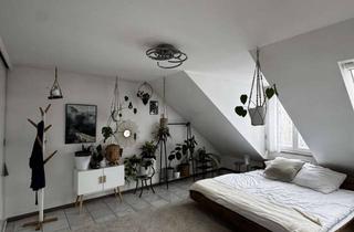 Wohnung mieten in 85570 Markt Schwaben, Lichtdurchflutete 3-Zimmer-DG-Wohnung (95 m²) mit Balkon & TG