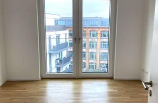 Wohnung mieten in Boxhagener Straße 76, 10245 Friedrichshain, Tolle 4-Zimmer Wohnung mit Balkon in toller Lage, Berlin Friedrichshain, frei ab 01.04.2026!